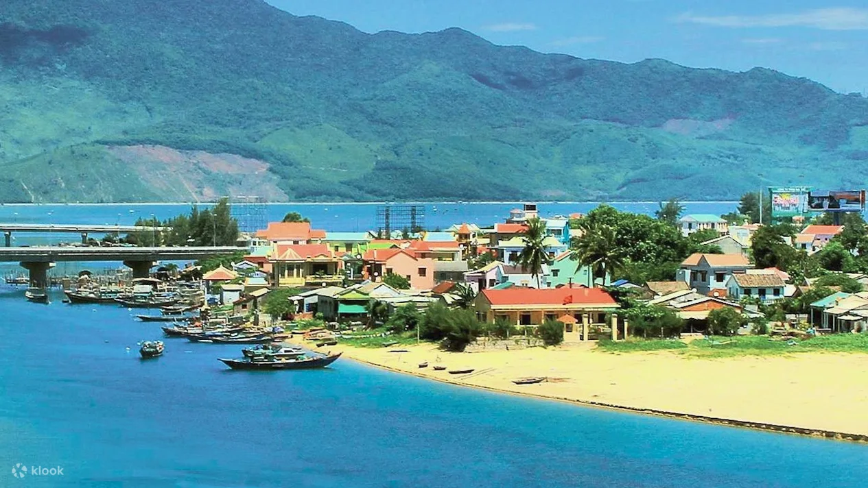 Tour Xe Buýt Ngắm Cảnh Đà Nẵng hoặc Hội An từ Huế